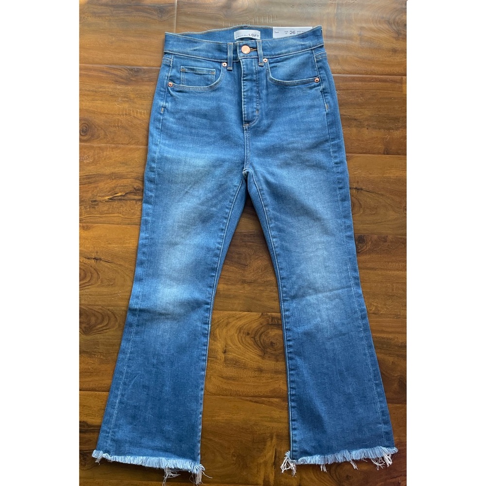 Loft High Waist Cropped Flare Denim✨NWT✨